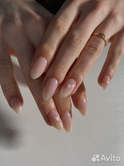 Маникюр с покрытием гель-лаком