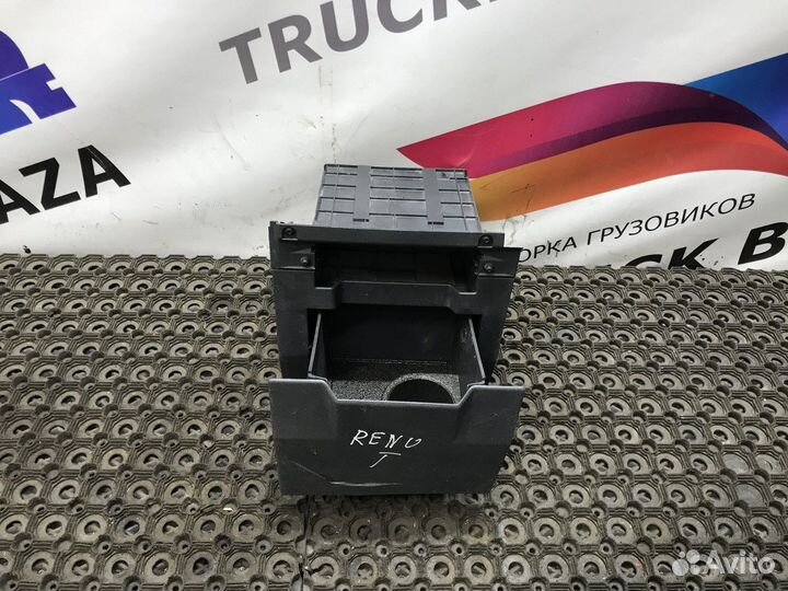 82396298 Бардачок Renault T
