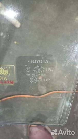 Стекло переднее левое prado