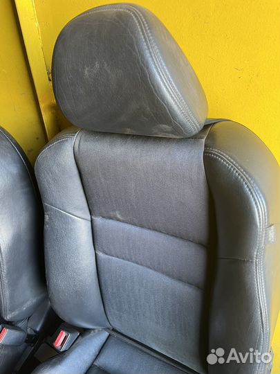 Передние сидень Honda Accord 7 комбинированные