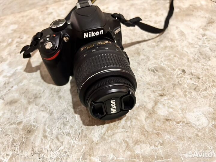 Зеркальный фотоаппарат