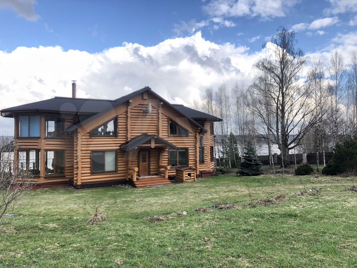 Дом 216 м² на участке 1,48 га