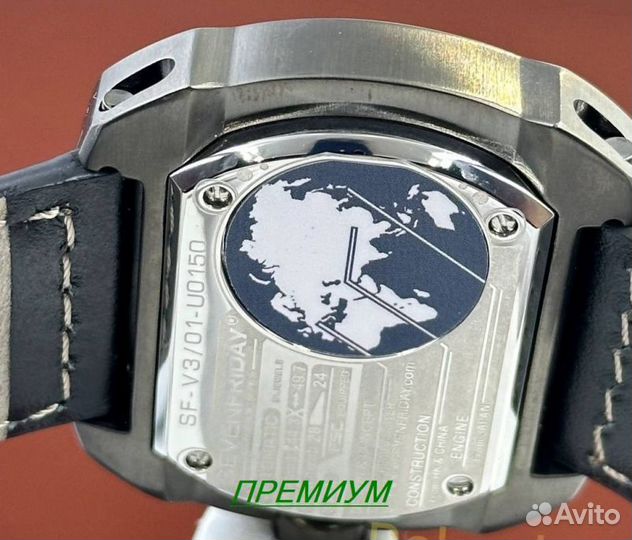 Массивные мужские часы Sevenfriday