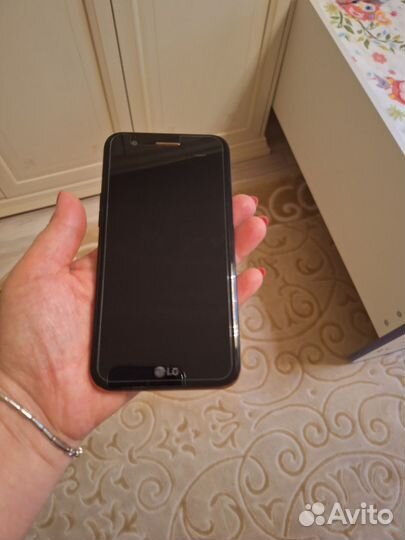 LG K10 (2017) M250, 2/16 ГБ