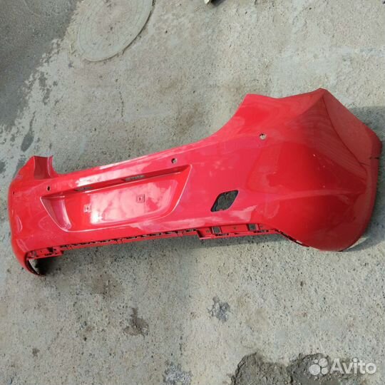 Opel Astra J бампер задний
