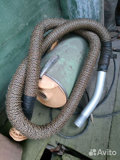 Пылесос Чайка 1972