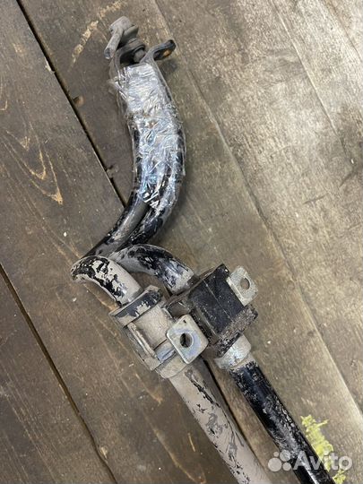 Стабилизатор передний Mitsubishi Outlander XL