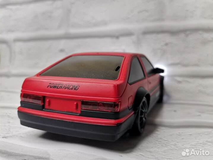 Машинка для дрифта на радиоуправлении