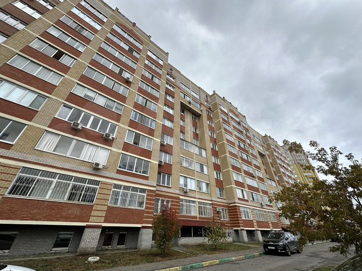 1-к. квартира, 52 м², 6/9 эт.