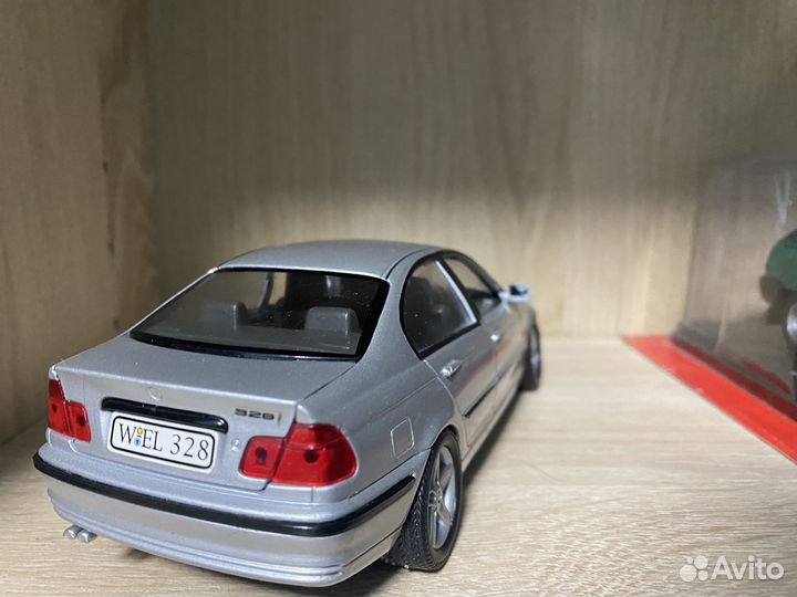 Модель автомобиля BMW 328i M3 e46 1:24 Welly