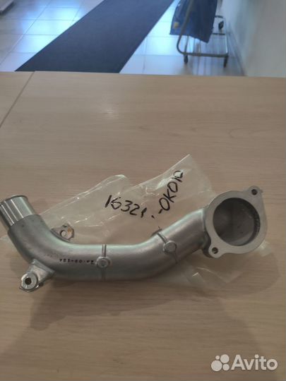 Фланец термостата Toyota мотор 1kdftv / 1kzte