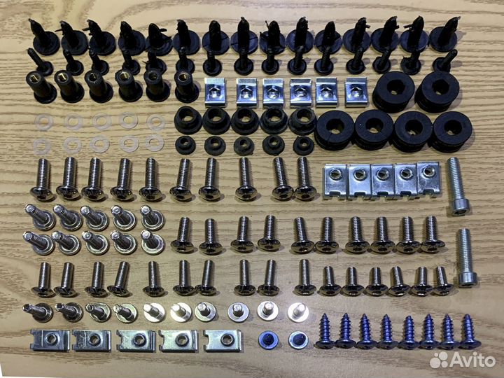 Крепеж мотопластика, набор креплений обвеса мото