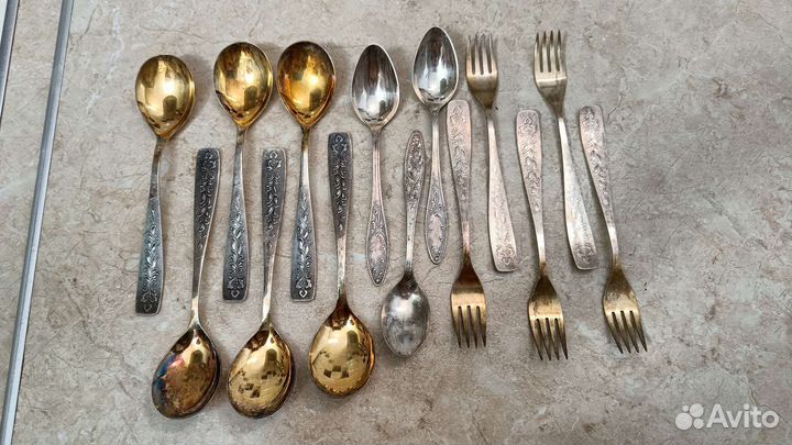 Мельхиоровые ложки вилки с позолотой б/у