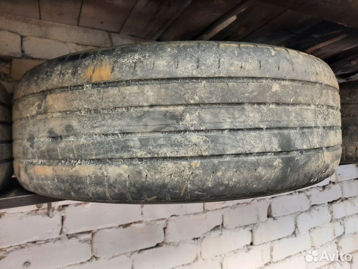 Bridgestone Alenza 001 215/65 R16