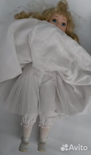 Кукла фарфоровая коллекционная + шляпка, платье