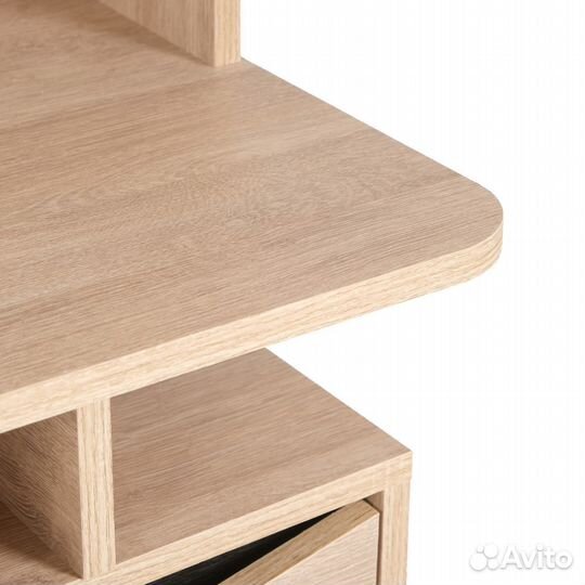 Компьютерный стол с пеналом