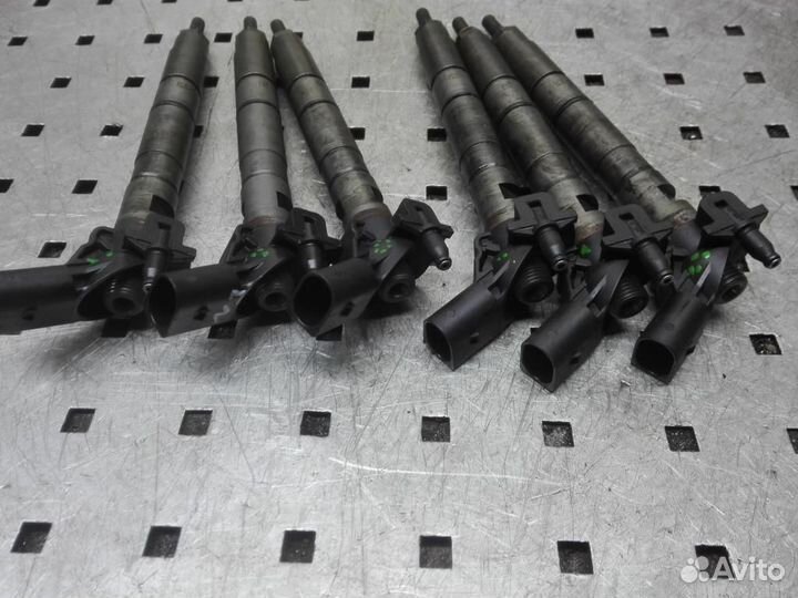 Форсунка топливная Audi A6/RS6/S6