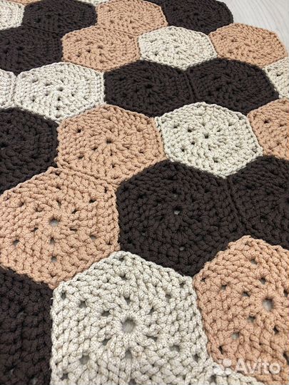 Коврик ручной работы