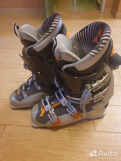 Горнолыжные ботинки