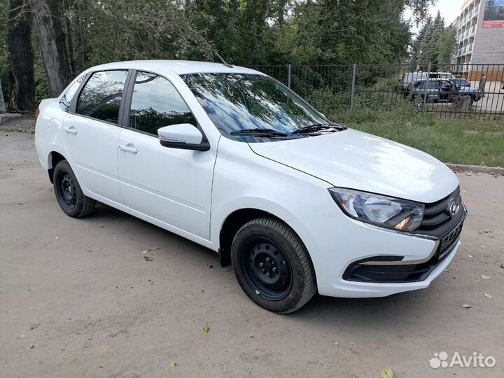 LADA Granta 1.6 МТ, 2024, 4 000 км