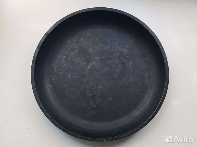 Чугунная сковорода