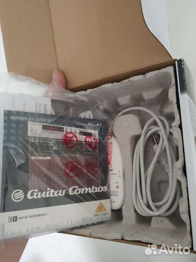 Behringer UCG102 Guitar link