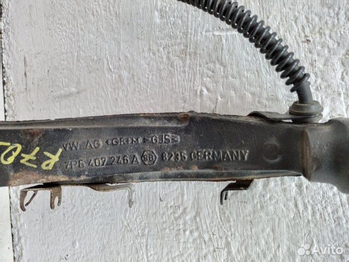 Кулак поворотный передний правый Volkswagen