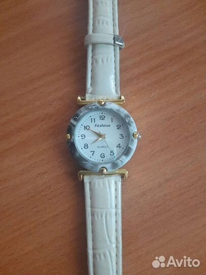 Часы женские