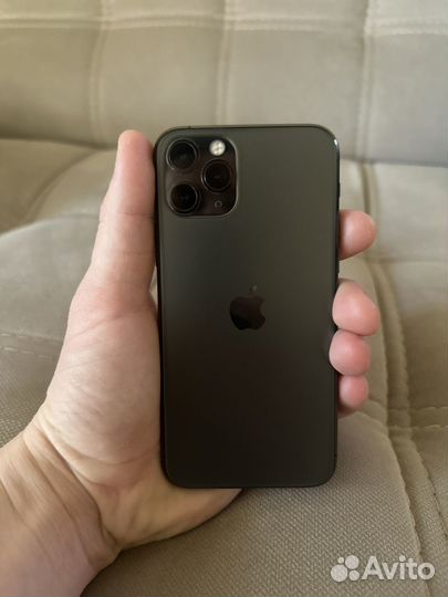 iPhone 11 Pro, 64 ГБ