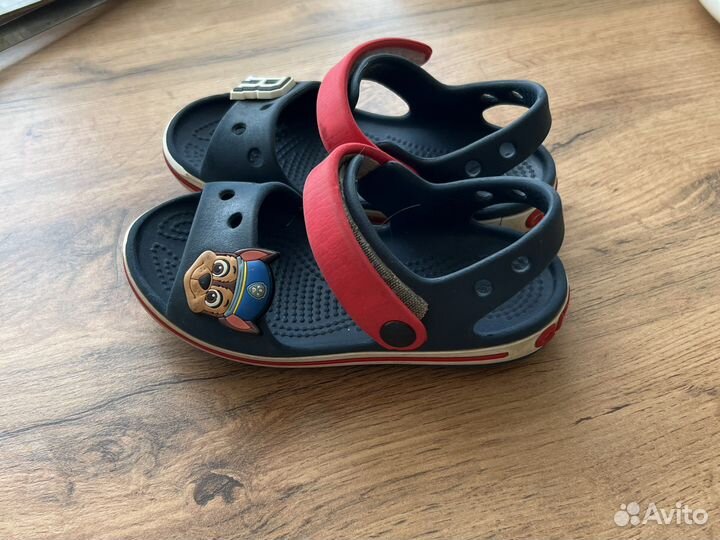 Сандалии crocs c9