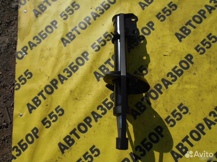 Амортизатор перед правый Opel Corsa D 2006-2015