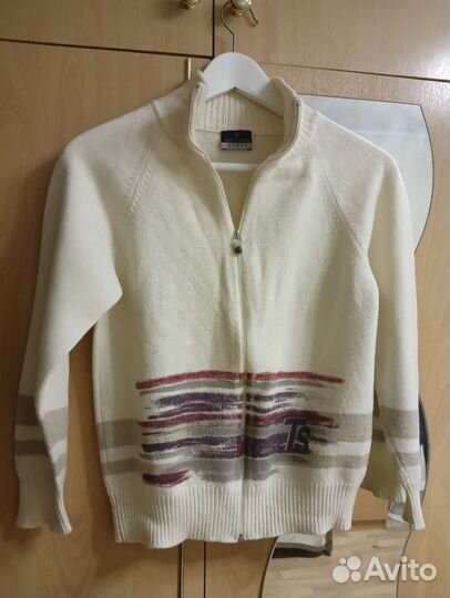 Кофта для мальчика 10-11 лет