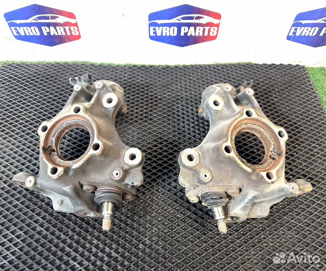 Поворотный кулак передний BMW X1 E84