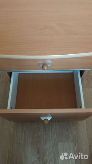 Тумба прикроватная