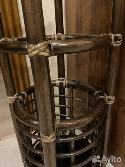 Зонтовница