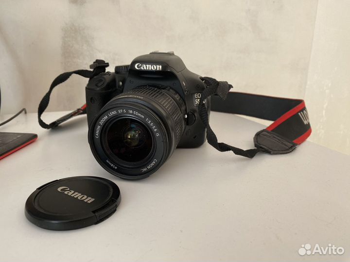 Зеркальный фотоаппарат Canon 550d kit