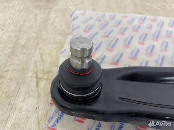 Рычаг подвески передний левый Mitsubishi Lancer 10