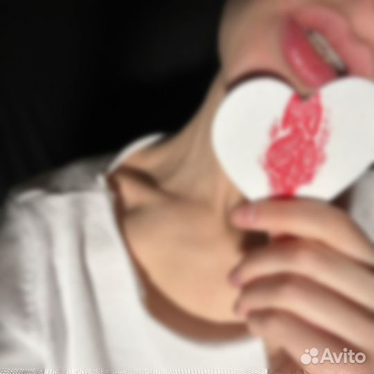 Картина отпечаток губ