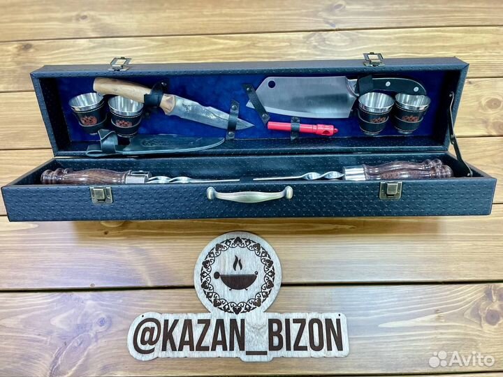 Набор шампуров в чемодане Подарочный