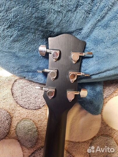 Акустическая гитара flight