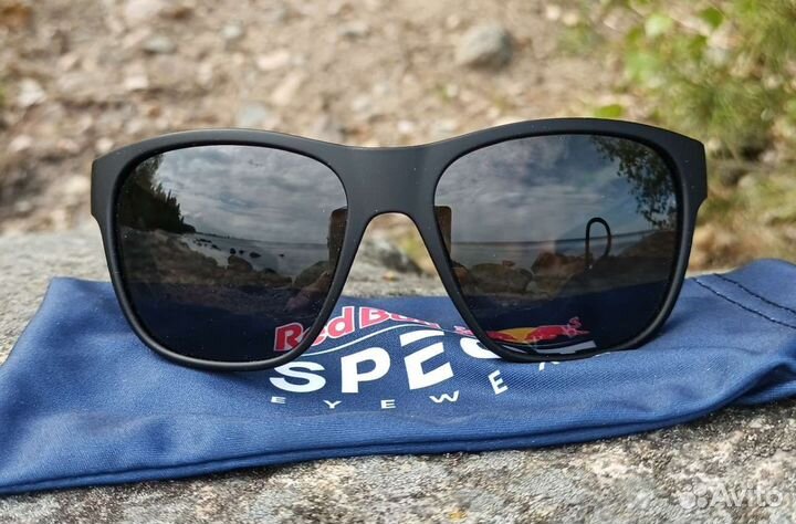 Солнцезащитные очки Red Bull Spect