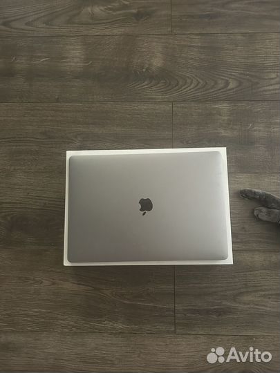 Apple macbook pro 15 2018