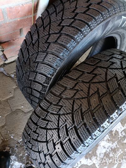 Delinte WD42 225/65 R17 102