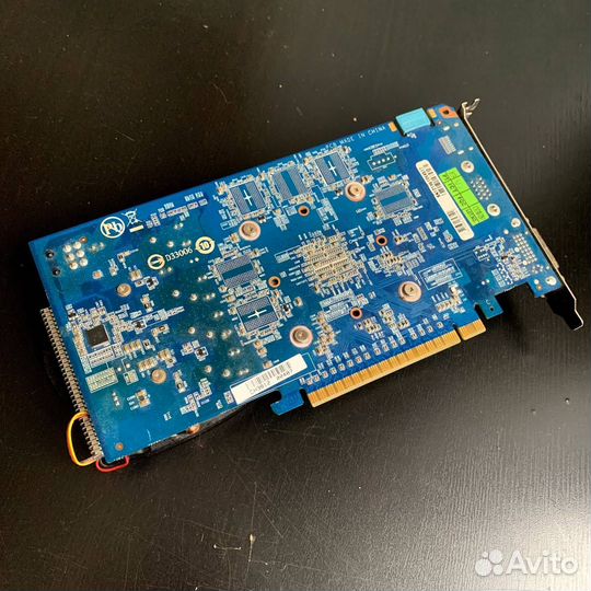 Видеокарта Gigabyte GTX 550Ti