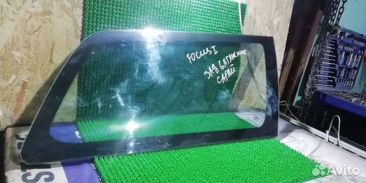Форточка праая Форд Фокус1