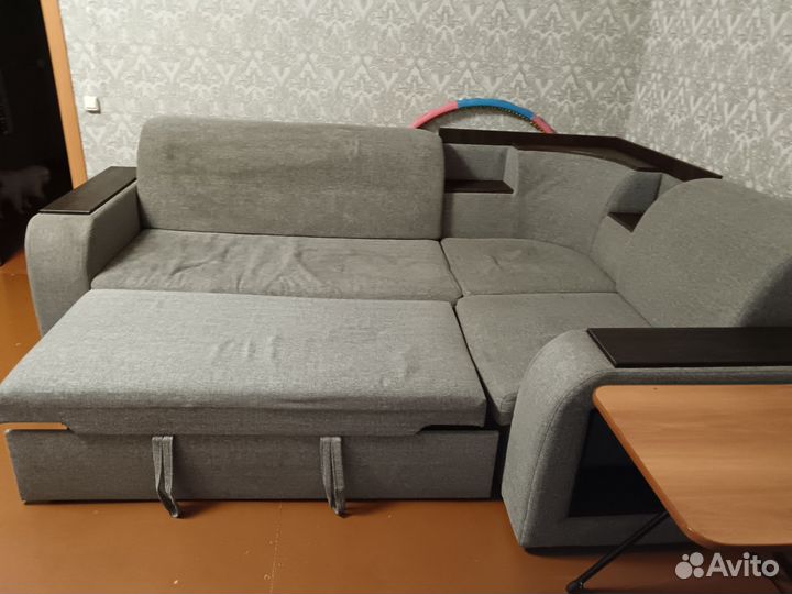 Угловой диван
