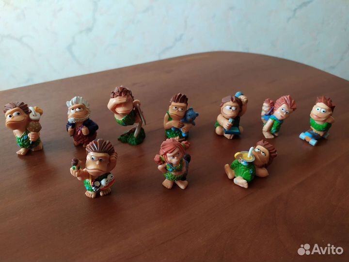 Игрушки из киндера бегемотики, львы, динозавры