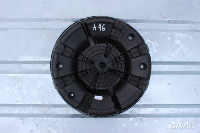 Кронштейн запасного колеса Mercedes-Benz C-Class