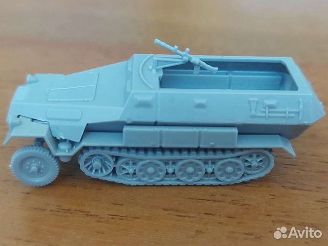 Модель бтр Ханомаг Sd.Kfz.251/1 Ausf.A 1:100