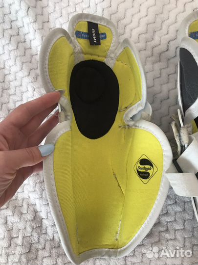 Хоккейные наколенники Bauer supreme